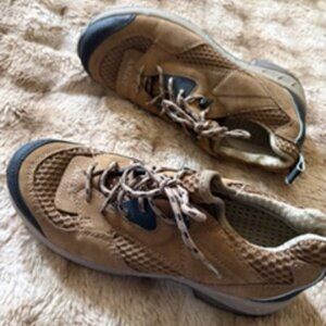 Ariat Women's riding shoe